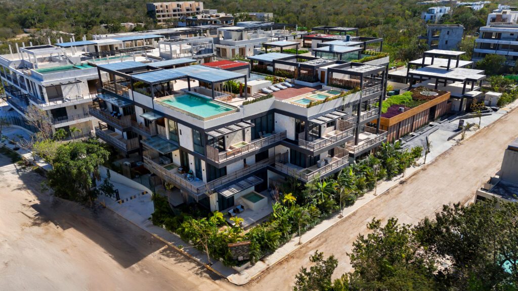 Desarrollo Marriott en Tulum, Riviera Maya, apartamentos de lujo con respaldo hotelero internacional y entrega inmediata.